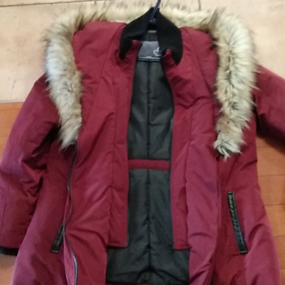 Womens winter jacket worn once - Picture 3 of 4